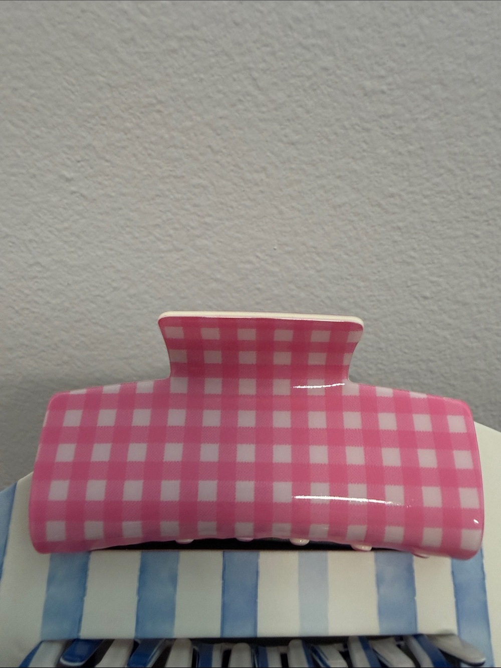 Piper K | Pink Gingham & Sardine Coastal Summer Hair Clips 🩷🐟🩷 - Picture 3 of 4